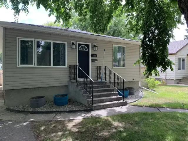4 Bedroom House Lethbridge AB 104362250
