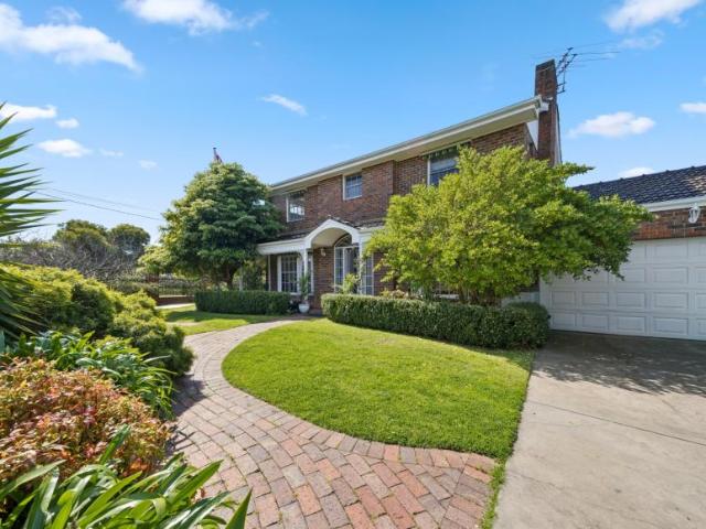 4 Bedroom House MOUNT ELIZA VIC 105719714