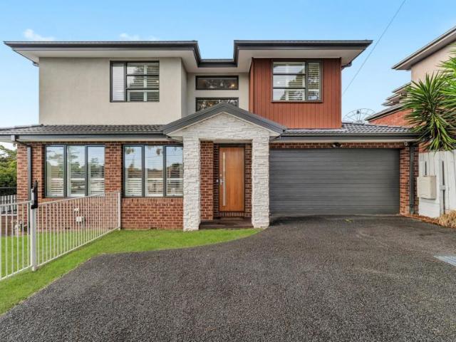 4 Bedroom House Mount Waverley VIC 103067796