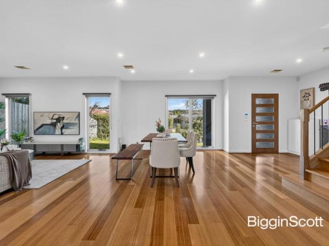 4 Bedroom House Mount Waverley VIC 105865252