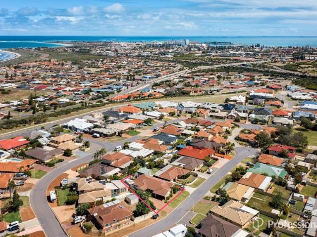 4 Bedroom House Mount Tarcoola WA 106068358