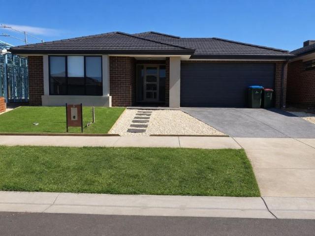 4 Bedroom House Manor Lakes, 105237601