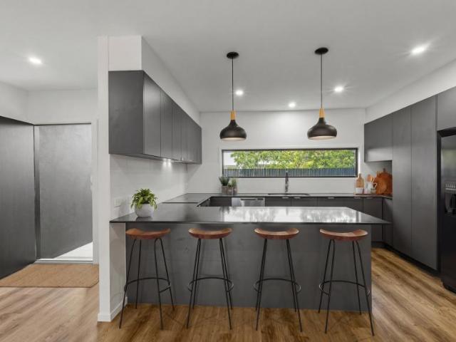 4 Bedroom House Maroochydore QLD 101583132