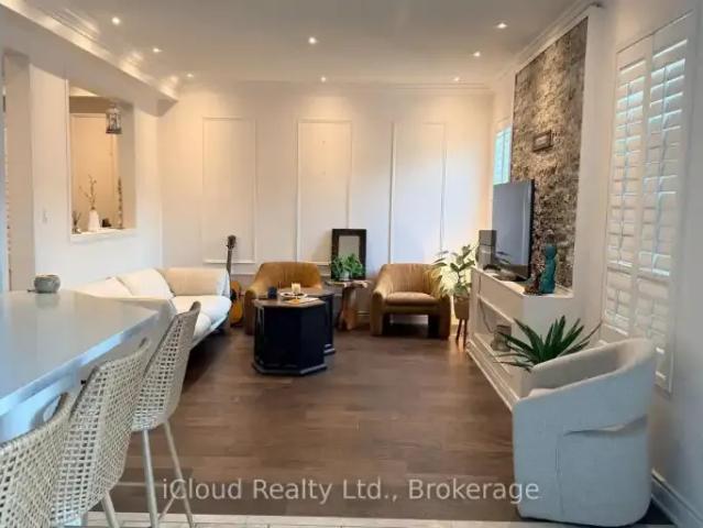 4 Bedroom House Milton ON 102847416