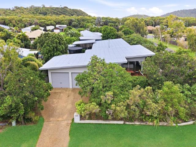 4 Bedroom House Mulambin QLD 106025613