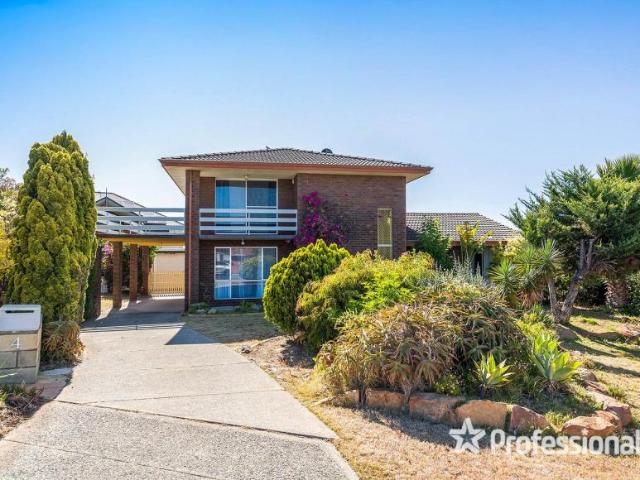 4 Bedroom House Mullaloo WA 105990288