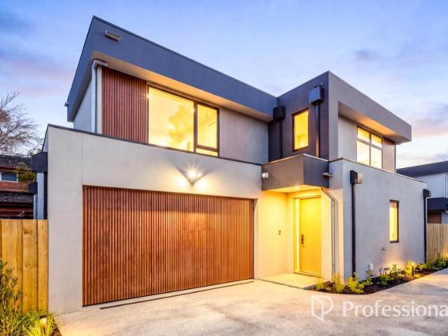 4 Bedroom House Murrumbeena VIC 105984386