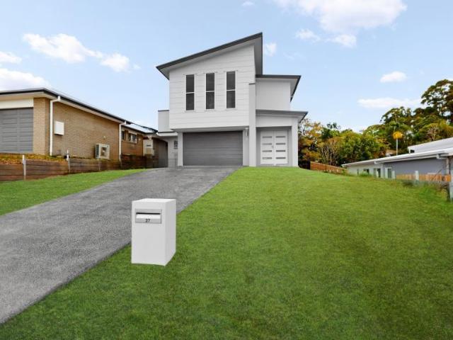 4 Bedroom House Nambour QLD 105719278