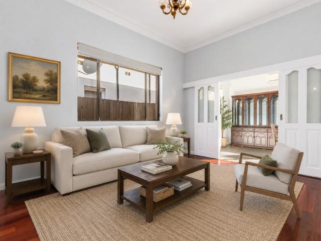 4 Bedroom House Naremburn NSW LS102472451