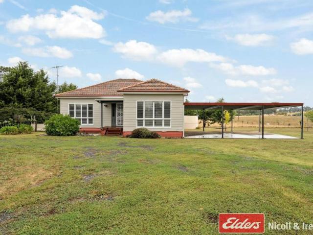4 Bedroom House Neville NSW 105935822