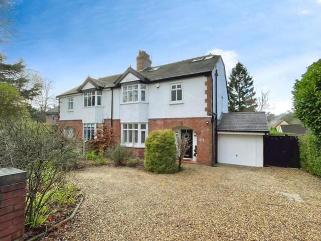 4 Bedroom House Newcastle Staffordshire 101678244