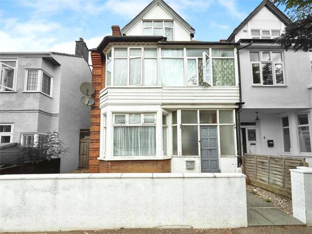 4 Bedroom House Southend On Sea Essex 100540665
