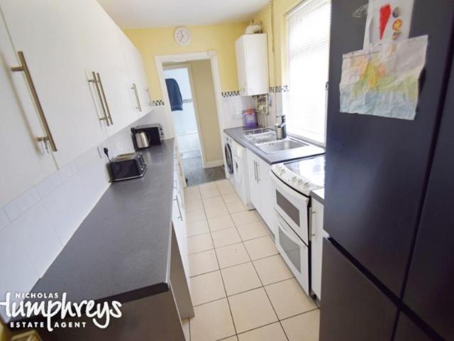 4 bedroom House share To Let