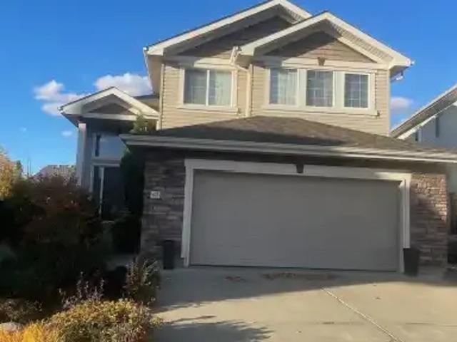 4 Bedroom House Sherwood Park AB 104888005