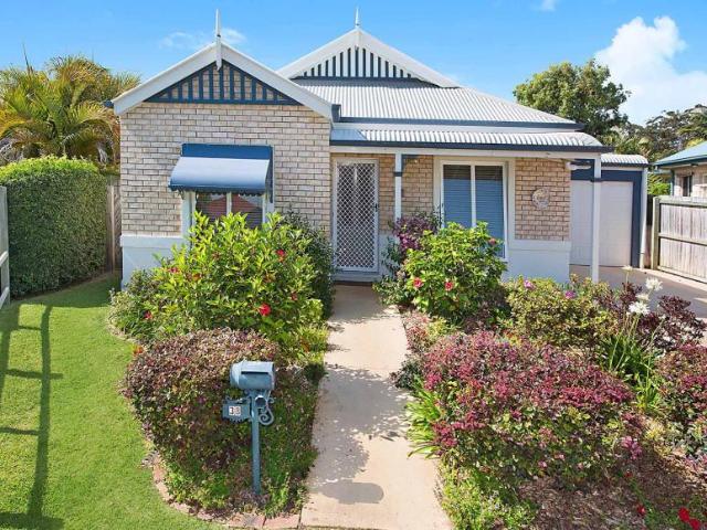 4 Bedroom House Sippy Downs QLD 104108721