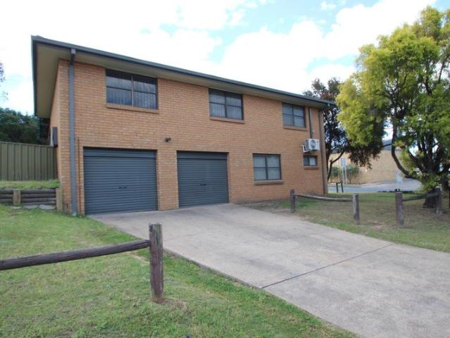 4 Bedroom House + Study in Singleton Heights