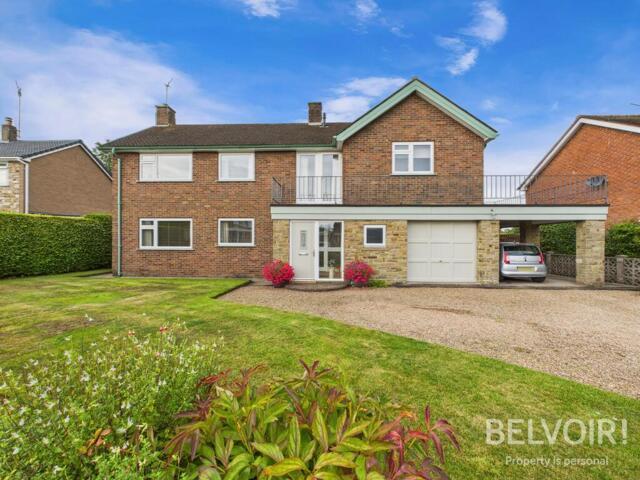 4 Bedroom House Staffordshire Staffordshire 100824854