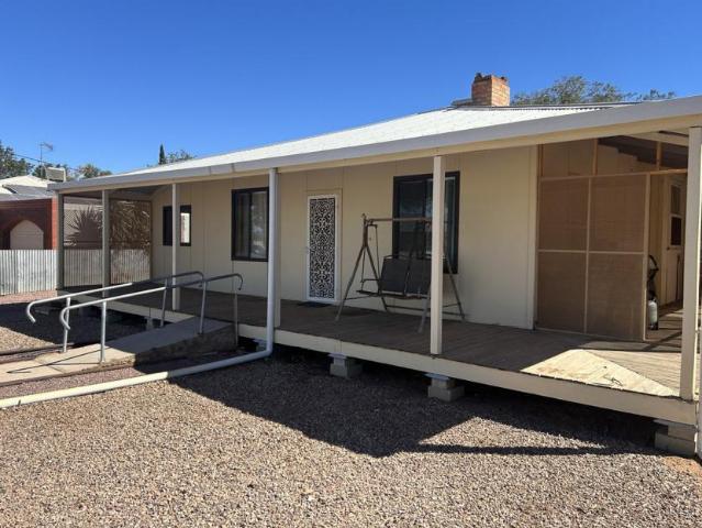 4 Bedroom House Stirling North SA 105990511