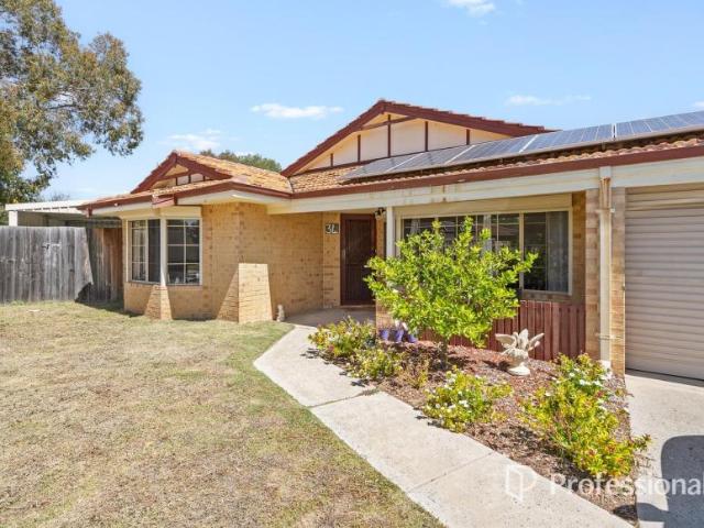4 Bedroom House Stratton WA 105971371