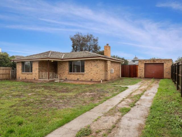 4 Bedroom House Sunbury VIC 102751646