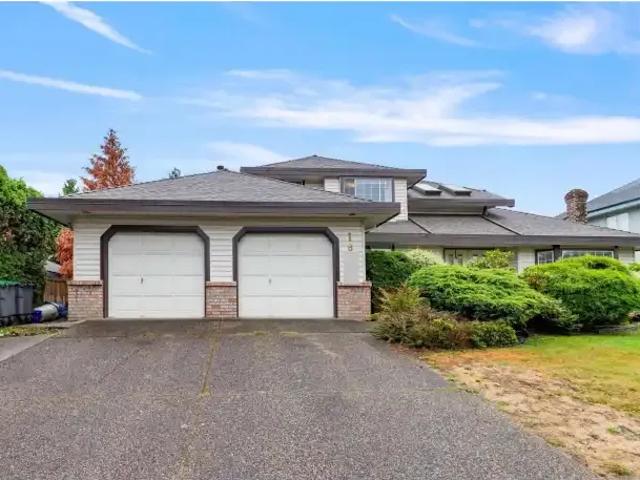 4 Bedroom House Surrey BC 105526316