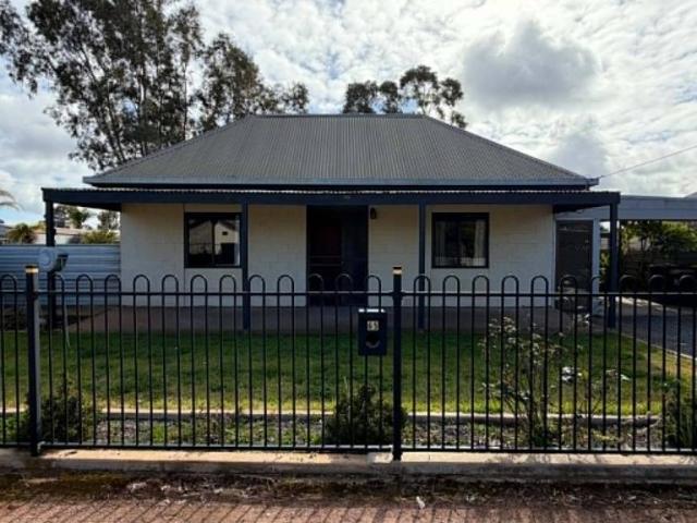4 Bedroom House Port Pirie SA 104537693