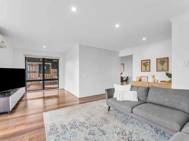 4 Bedroom House Pearcedale VIC 104893760
