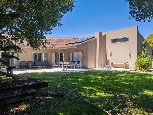 4 Bedroom House Plettenberg Bay Western Cape 98476661