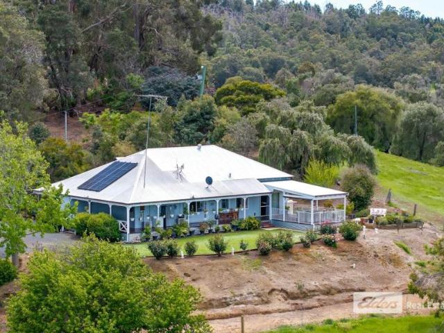 4 Bedroom House Queenwood WA 106068325