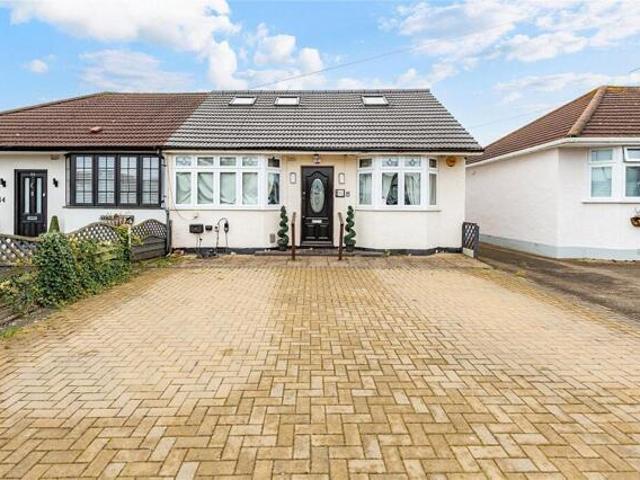 4 Bedroom House Romford Greater London 101931533