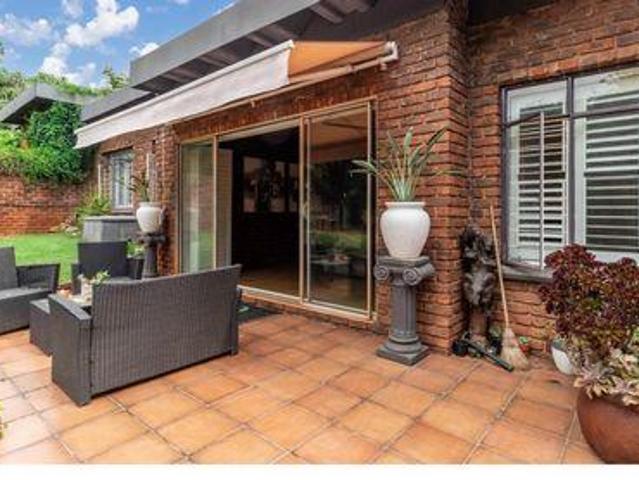 4 Bedroom House Roodepoort Johannesburg 97112909