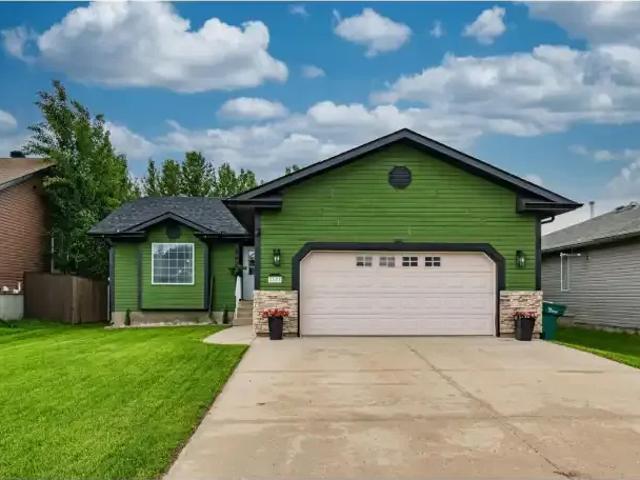 4 Bedroom House Redwater AB 103740061