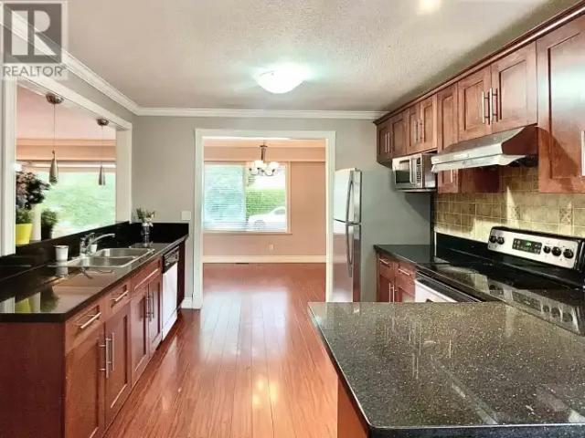 4 Bedroom House Richmond BC 103487596