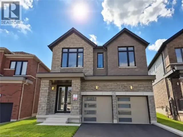 4 Bedroom House Woodstock ON 105755855