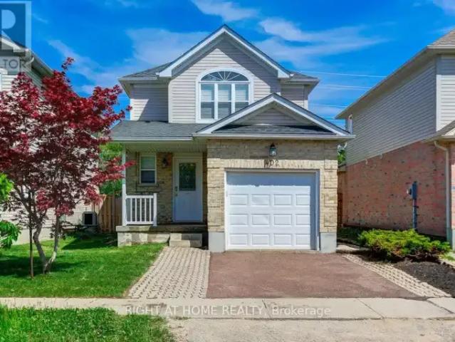 4 Bedroom House Waterloo ON 104362959