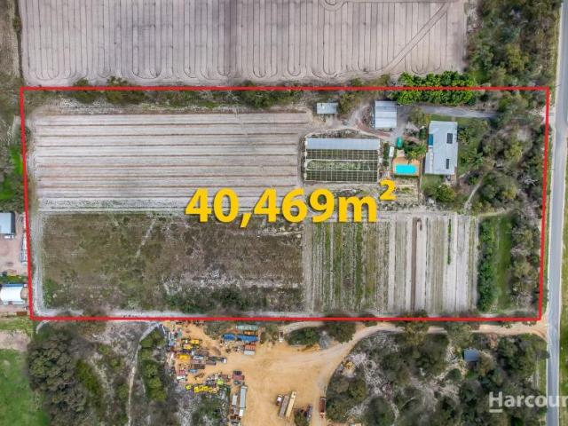 4 Bedroom House Wanneroo WA 106010337