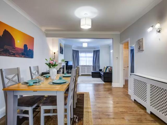 4 Bedroom House Welling Welling LS98293691