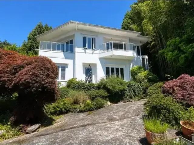 4 Bedroom House West Vancouver BC 105602227