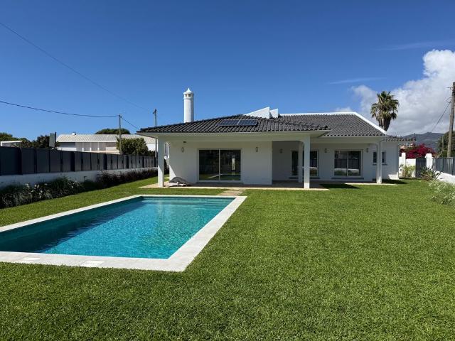 4 Bedroom House with swimming pool, Areia, Cascais