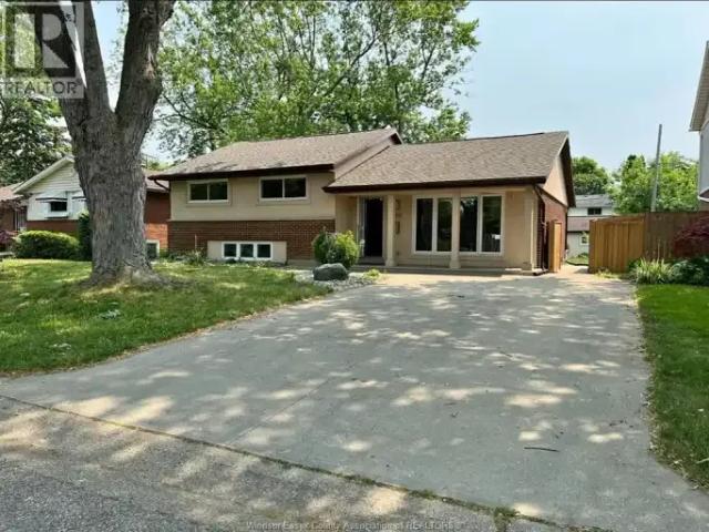4 Bedroom House Windsor ON 104754151