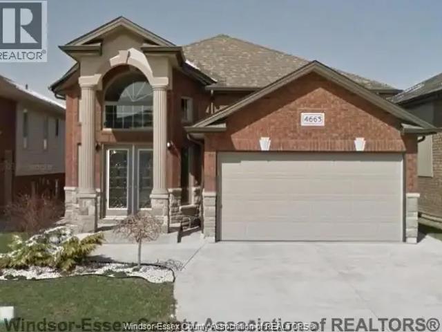 4 Bedroom House Windsor ON 105394927