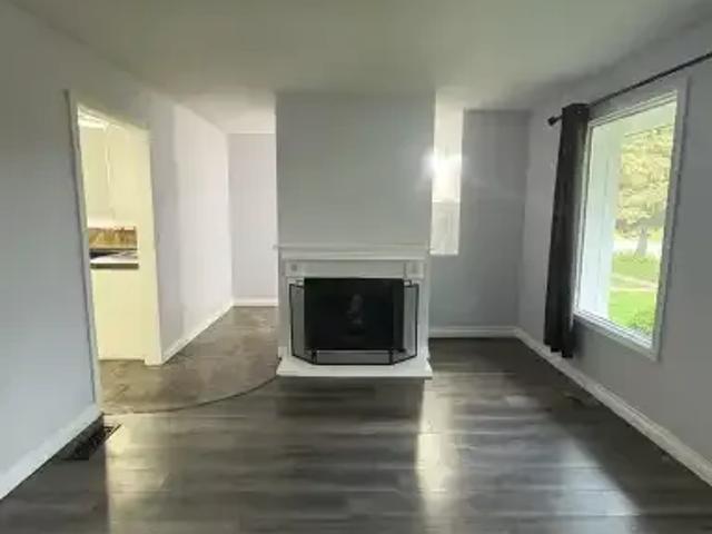 4 Bedroom House Winnipeg MB 105755663