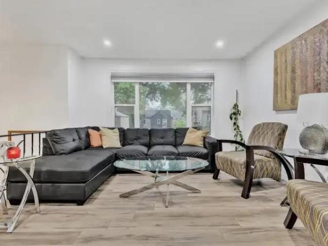 4 Bedroom House Winnipeg MB 103739965