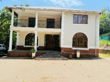 4 Bedroom House To Let in Moseley Park