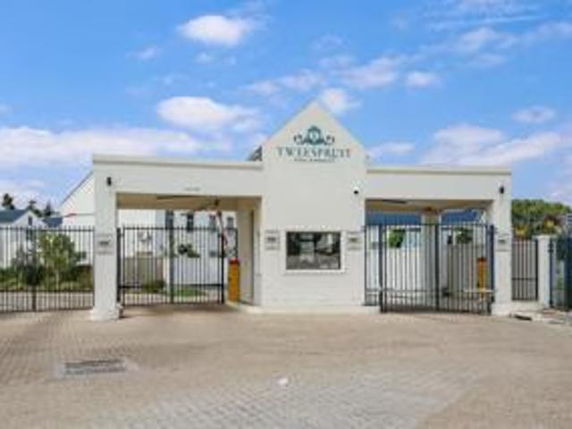 4 Bedroom House To Let in Nuutgevonden