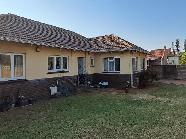 4 Bedroom House To Let in Ocean View