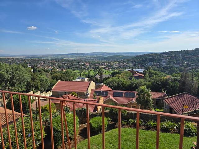 4 Bedroom House To Let in Bassonia