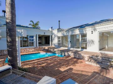 4 Bedroom House To Let in Bel'aire