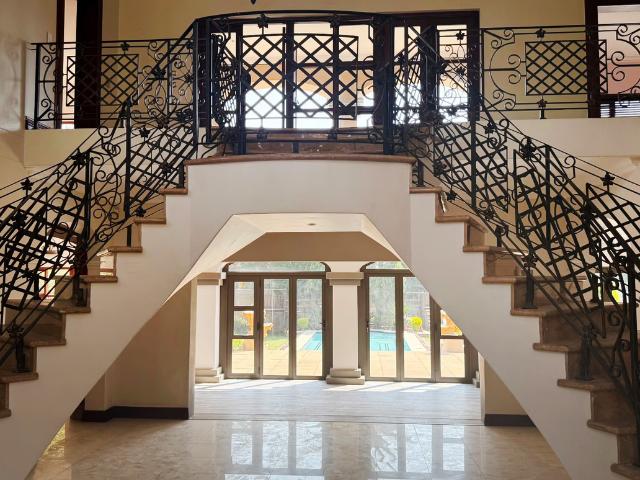 4 Bedroom House To Let in Bryanston