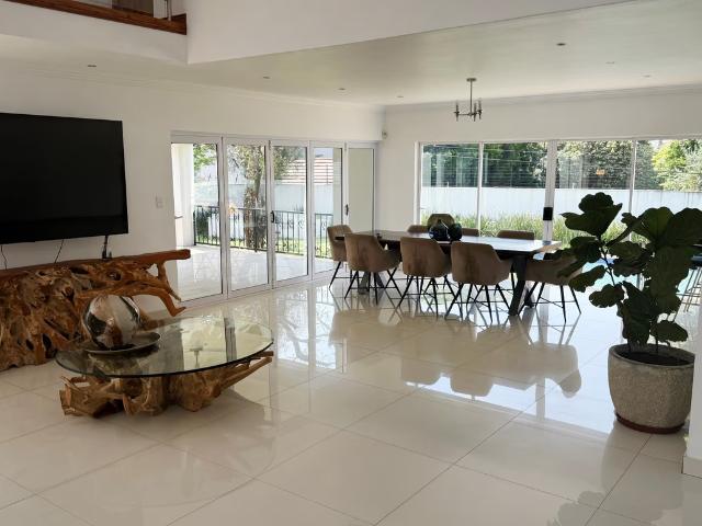 4 Bedroom House To Let in Bryanston